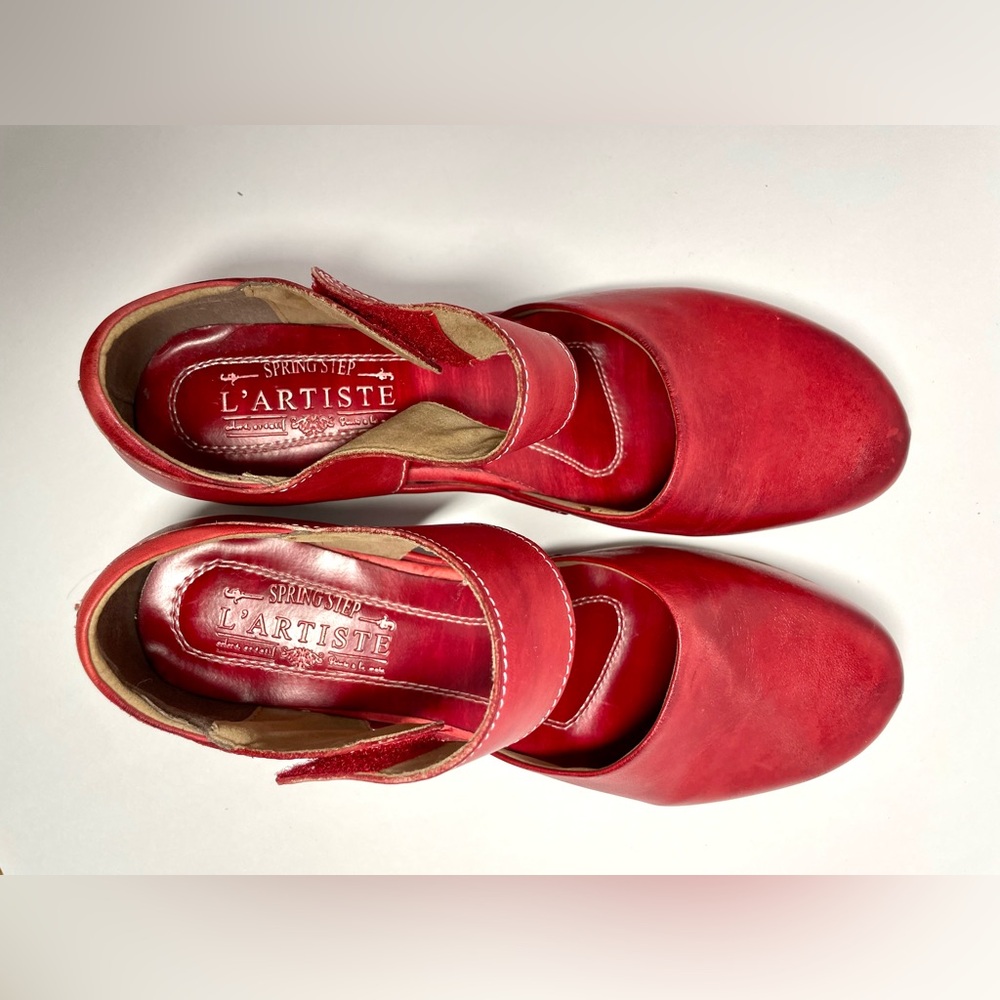 L'ATISTE Red Mary Jane with Strap